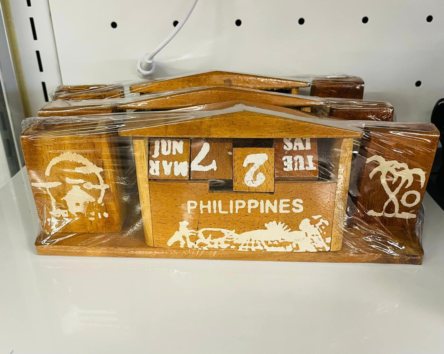 WOODEN CALENDAR