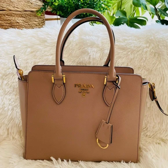 Prada top saffiano soft