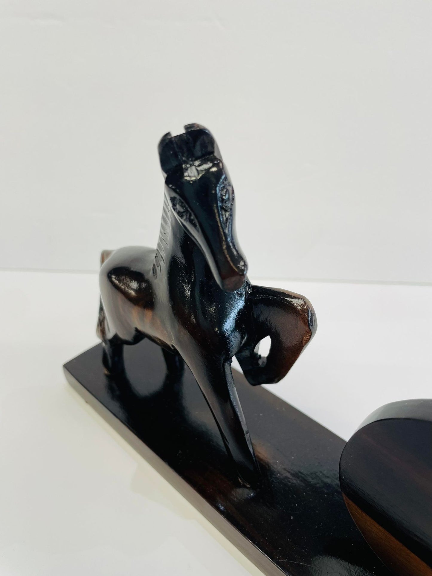 WOODEN HORSE PEN HOLDER