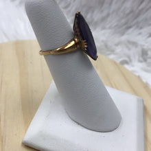 Load image into Gallery viewer, 18KT GOLD EMERALD RING SIZE 4.5US 2.85 grams FIRM ON PRICE
