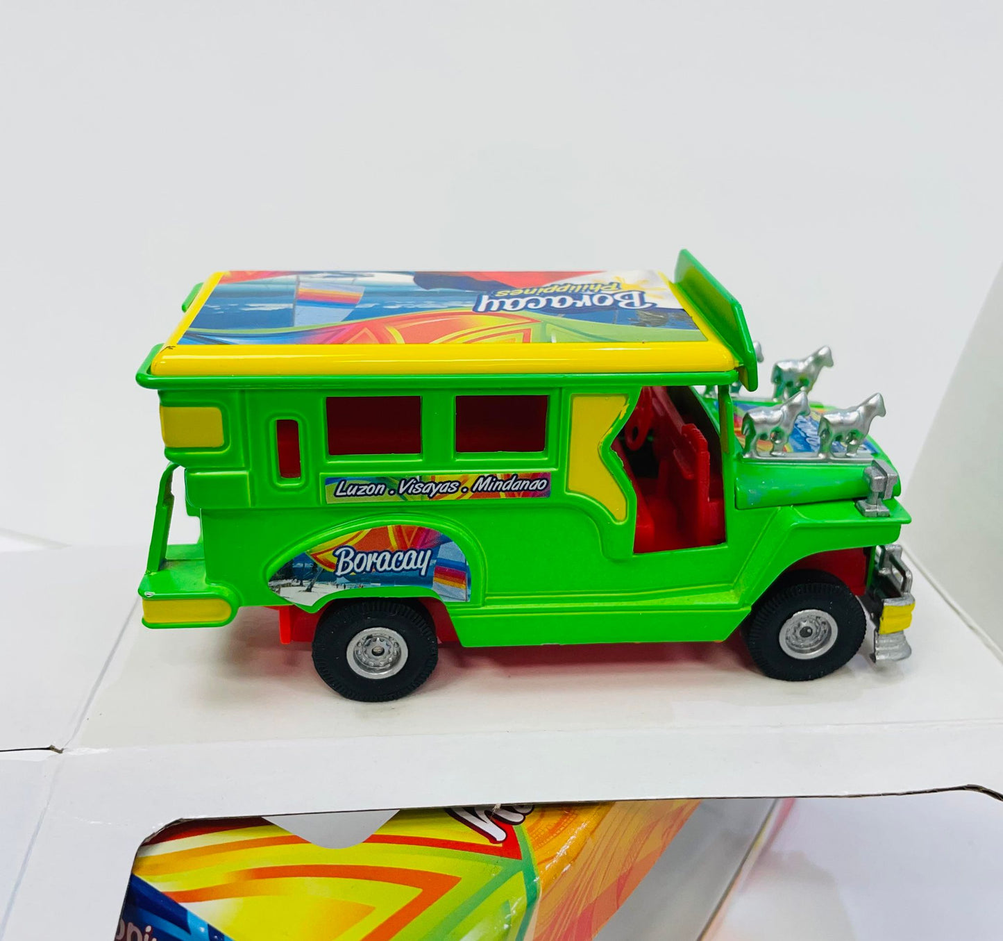 JEEPNEY TOY DIECAST MEDIUM