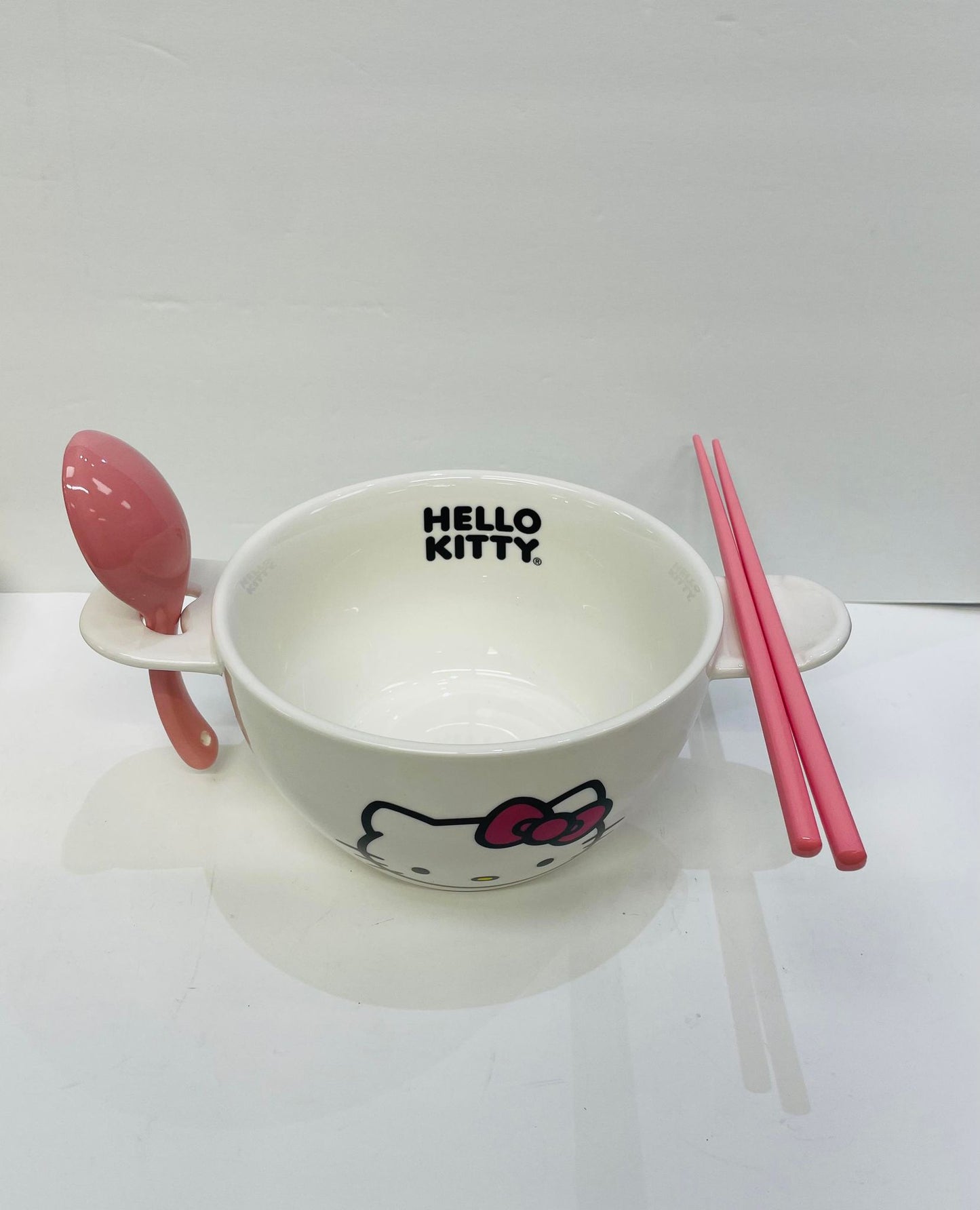 HELLO KITTY RAMEN BOWL WITH CHOPSTICK AND SPOON