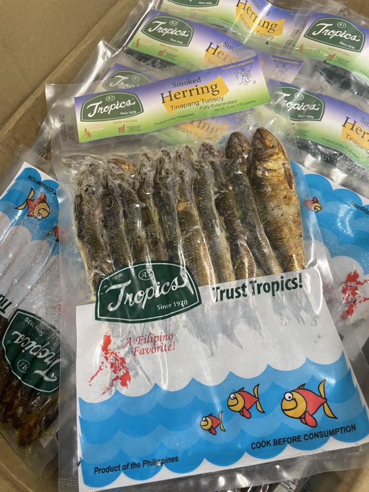 TROPICS SMOKED HERRING ( TUNSOY ) WITH HEAD 6 OZ