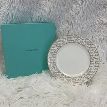 Load image into Gallery viewer, TIFFANY &amp; CO. 2 PC TIFFANY NOTES FIFTH AVE PLATES 7.5&quot; EACH EUC
