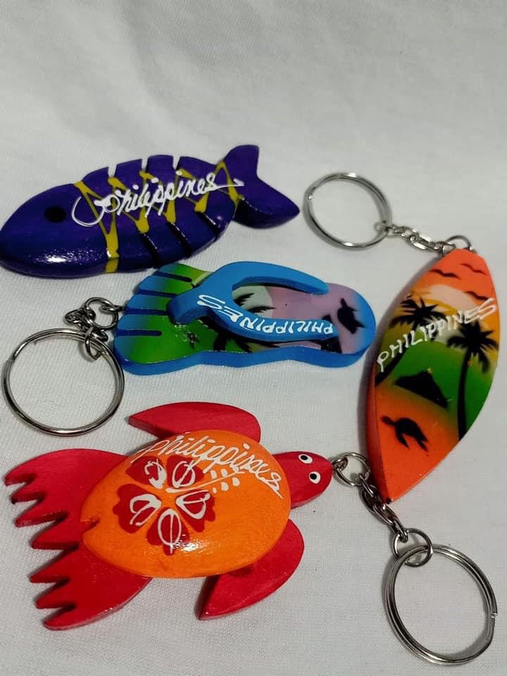 PHILIPPINES SURFBOARD WOODEN KEYCHAIN 1PC