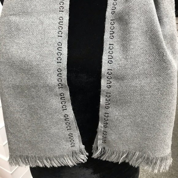 GUCCI WOOL SCARF EXCELLENT CONDITION