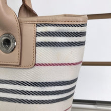 Load image into Gallery viewer, BURBERRY LONDON SMALL TOTE BAG (FREE SHIPPING)
