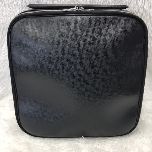 LOUIS VUITTON ODESSA BRIEFCASE TAIGA NOIR SP1010