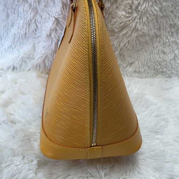 LOUIS VUITTON EPI ALMA PM CITRON AR0947