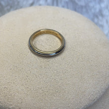 Load image into Gallery viewer, TIFFANY &amp; Co. Platinum/Gold CLASSIC Milgrain Band Size US 8
