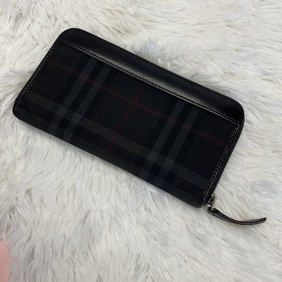 BURBERRY LONDON ZIP AROUND WALLET