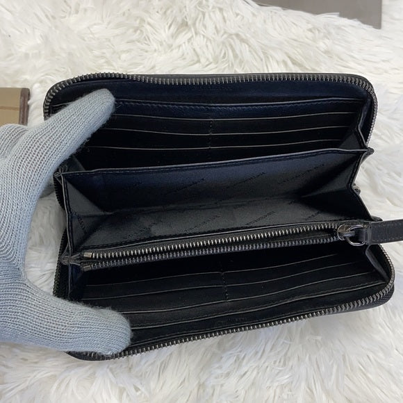 BURBERRY LONDON ZIP AROUND WALLET