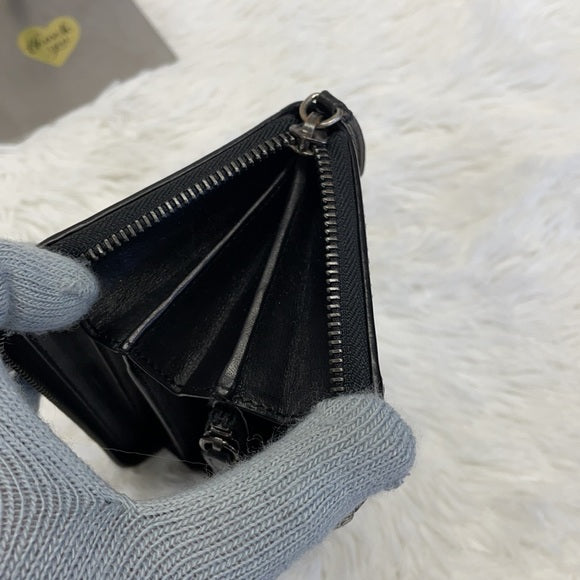 BURBERRY LONDON ZIP AROUND WALLET